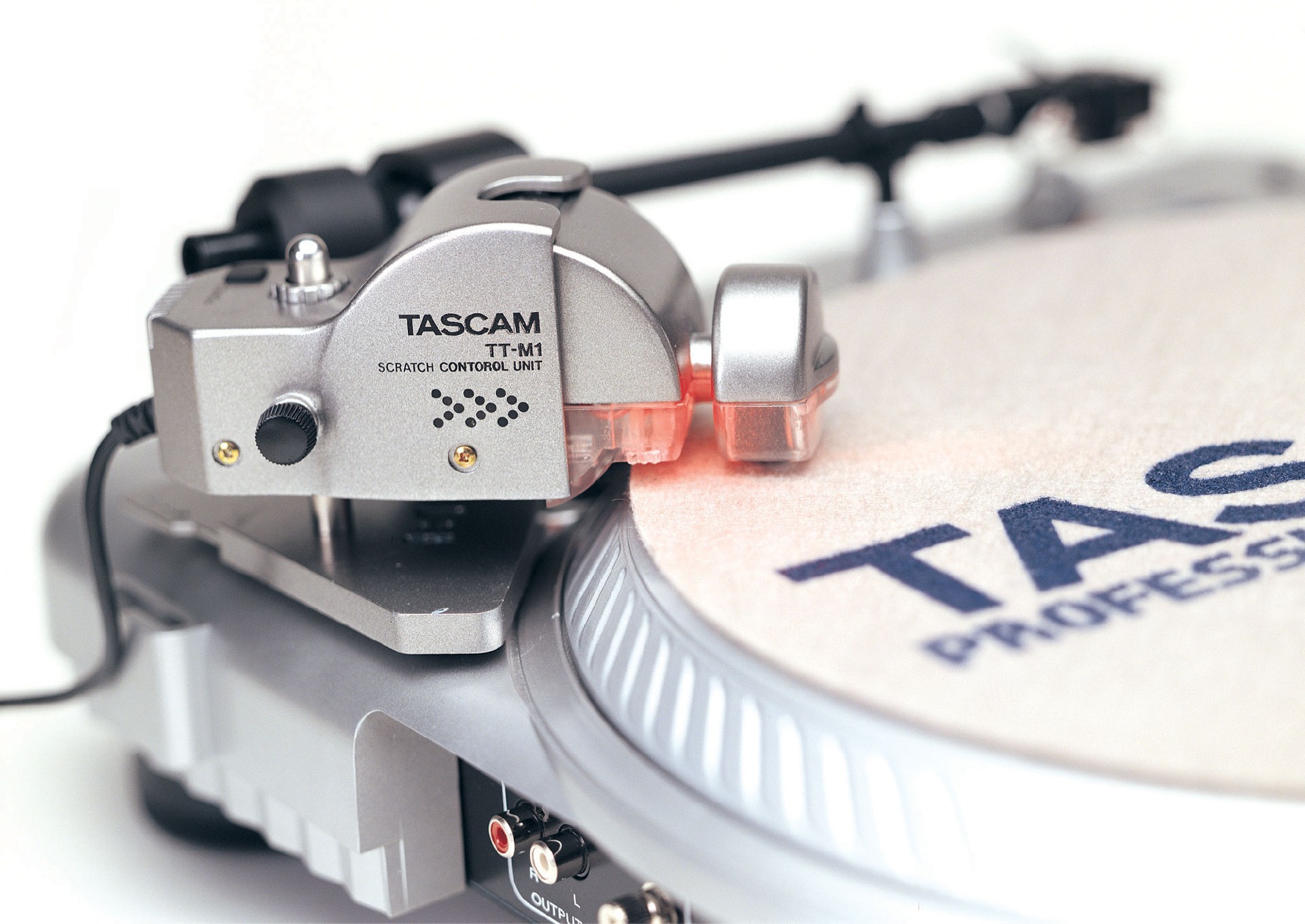 TASCAM スクラッチコントロールユニット CD-DJ1用 TT-M1｜オーディオコンポーネント